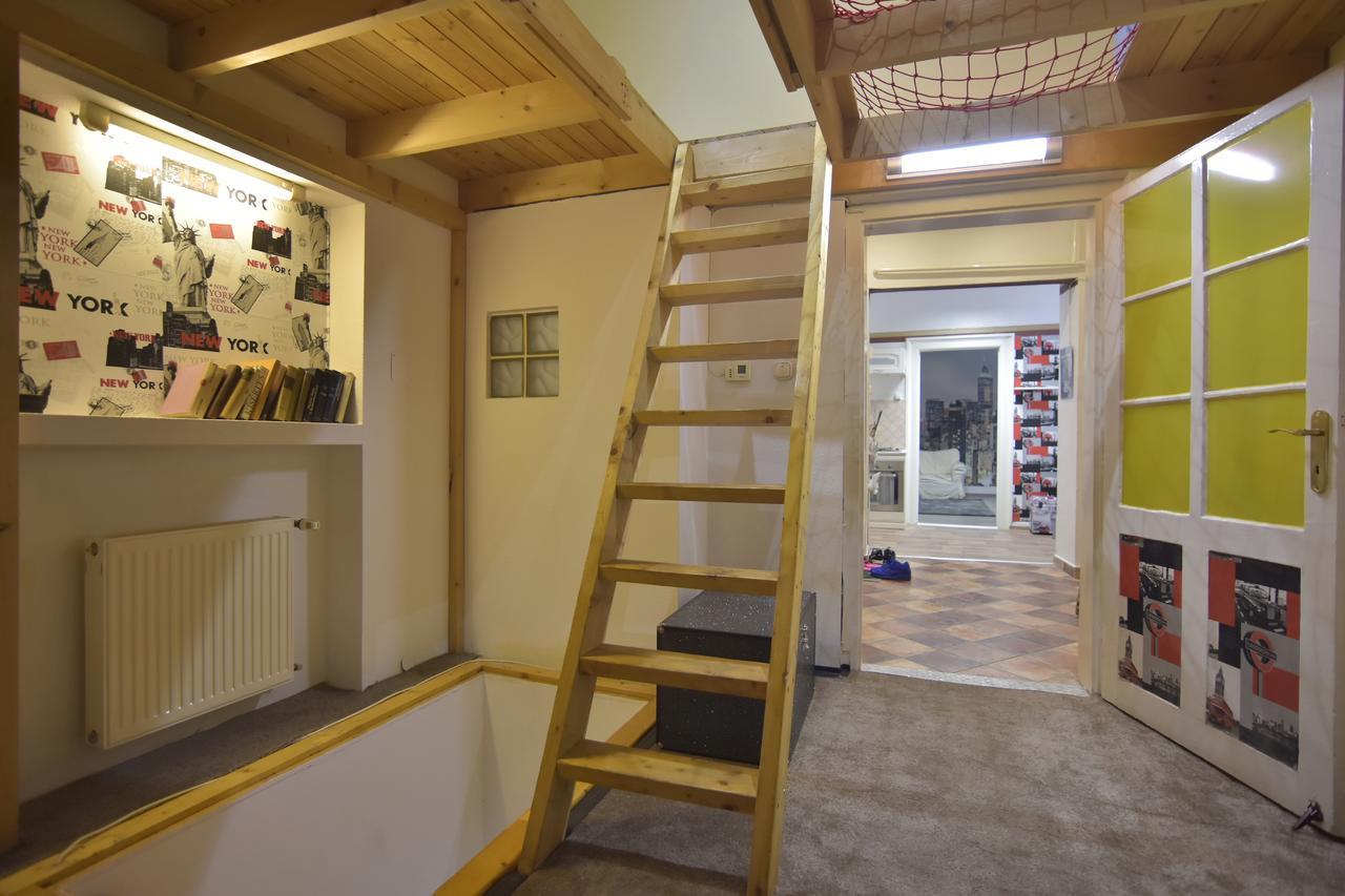 Historic Feelings By Gozsdu Entrance Appartement Boedapest